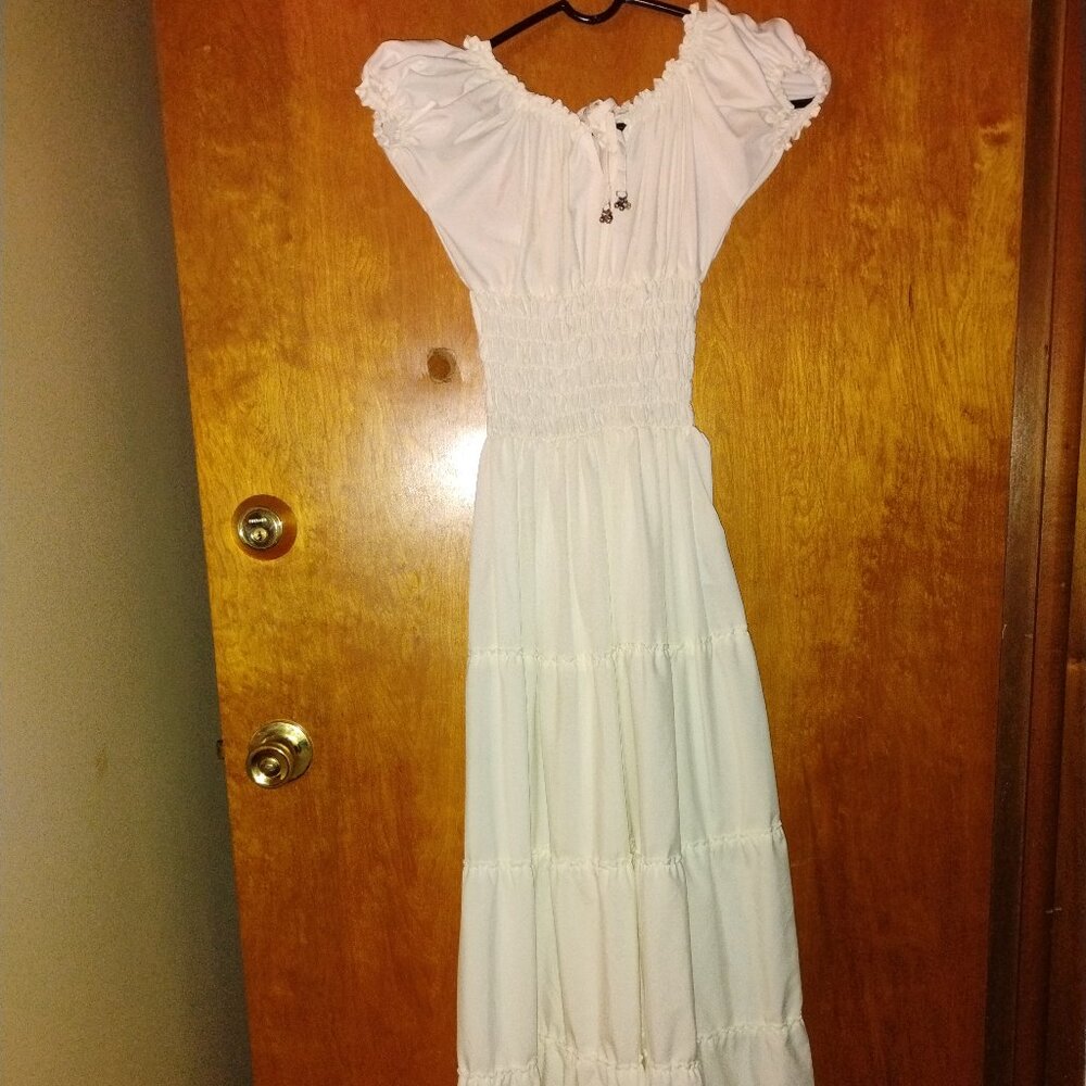 Women's S/M Renaissance Dress Chemise White